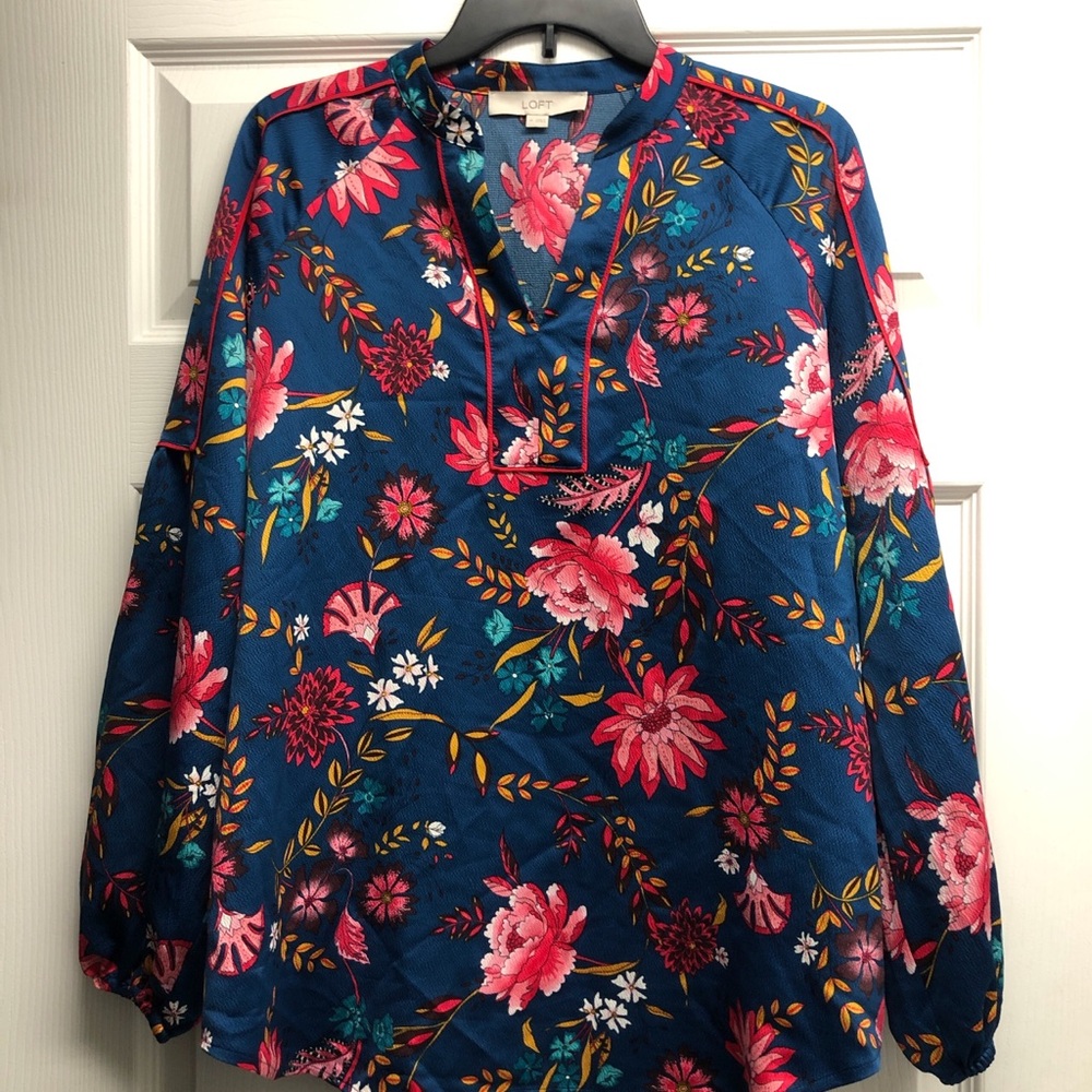 LOFT Navy Medium Floral Split-Neck Tunic with Pink Blooms